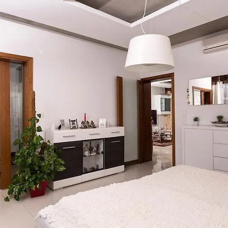 Orangehomes One Bedroom With Fireplace Apartment Budapest