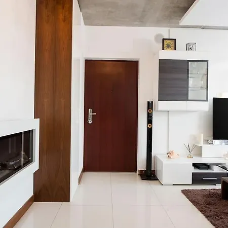 Orangehomes One Bedroom With Fireplace