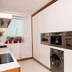 Lägenhet Orangehomes One Bedroom With Fireplace
