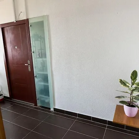 Apartmán Orangehomes One Bedroom With Fireplace