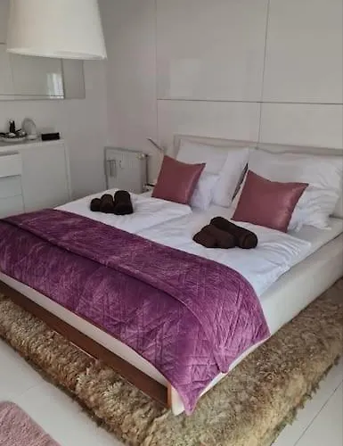 Apartament Orangehomes One Bedroom With Fireplace Budapeszt