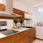Orangehomes One Bedroom With Fireplace * Budapešť